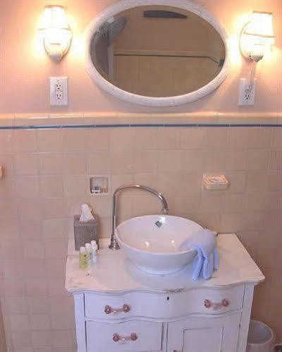 Ainsworth House Inn Luling 외부 사진