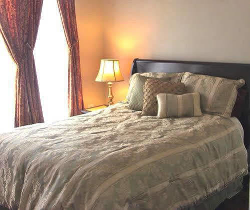 Ainsworth House Inn Luling 외부 사진